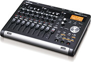 tascam dp 03sd psifiakos foritos eggrafeas 32 kanalion photo